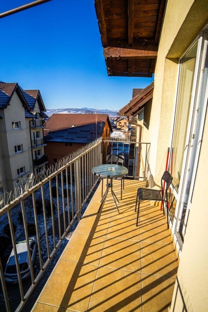 N & G Apartments Rîşnov 外观 照片